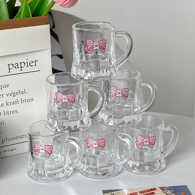 This is a high-appeal, girlish and cute fruit wine glass that is the same style as the Korean food vloggers details Picture