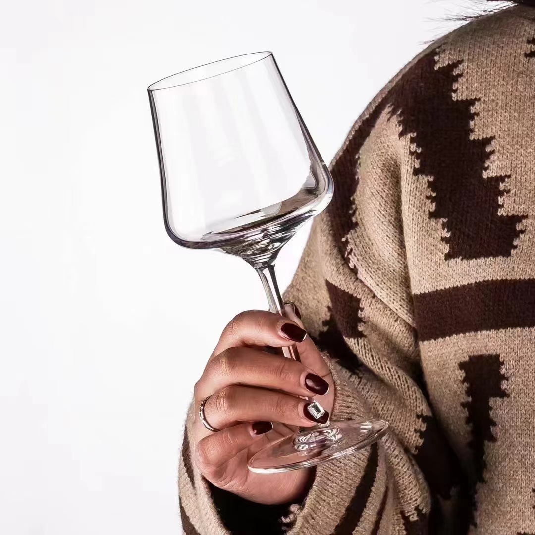 Cold-cut glass wine glasses, household and commercial large-capacity wine goblets, champagne glasses, wine sets details Picture