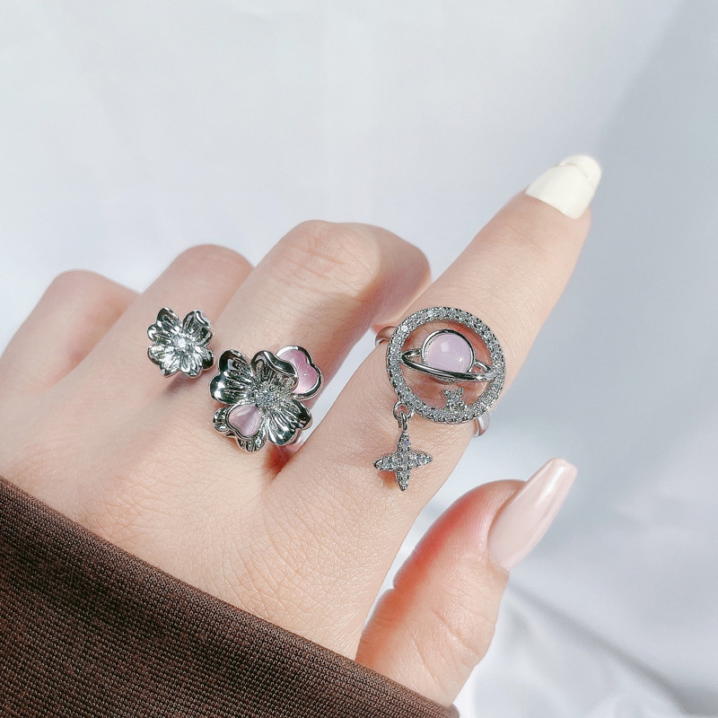 Sweet and cool style pink flower geometric planet open ring, feminine, niche design, high-end and cold style ring Specification drawing