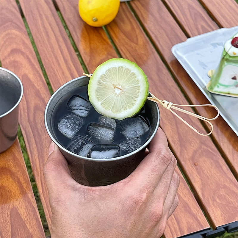 304 stainless steel retro snowflake cold drink cup, high appearance level, portable cup, home, camping, office coffee beer cup Application Scenario