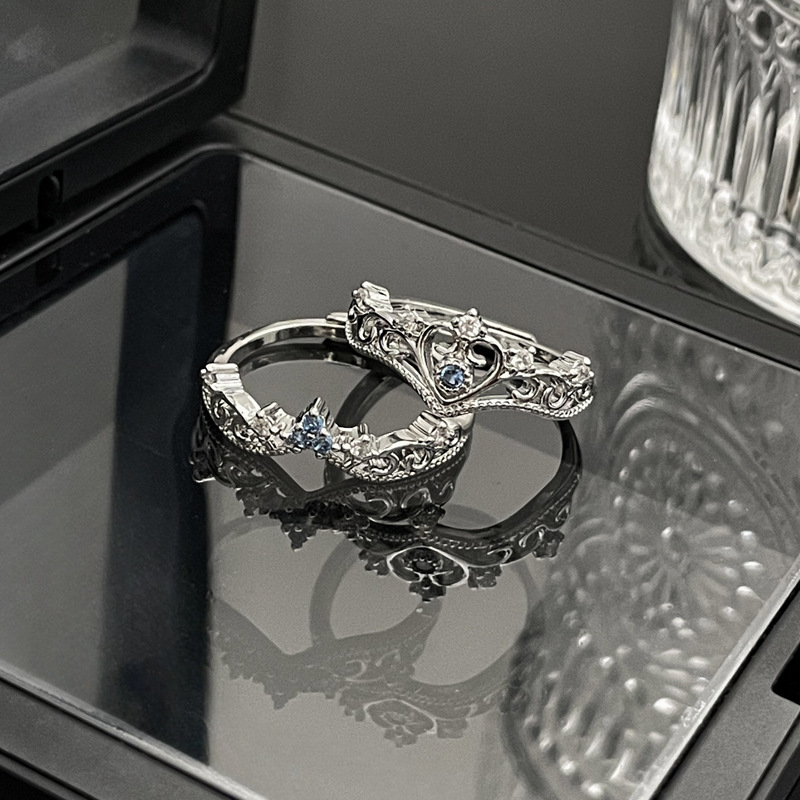 【 Diamond Secret 】 Exquisitely stacked sea blue zircon crown open ring, women's hollowed-out set ring, couple rings Application Scenario