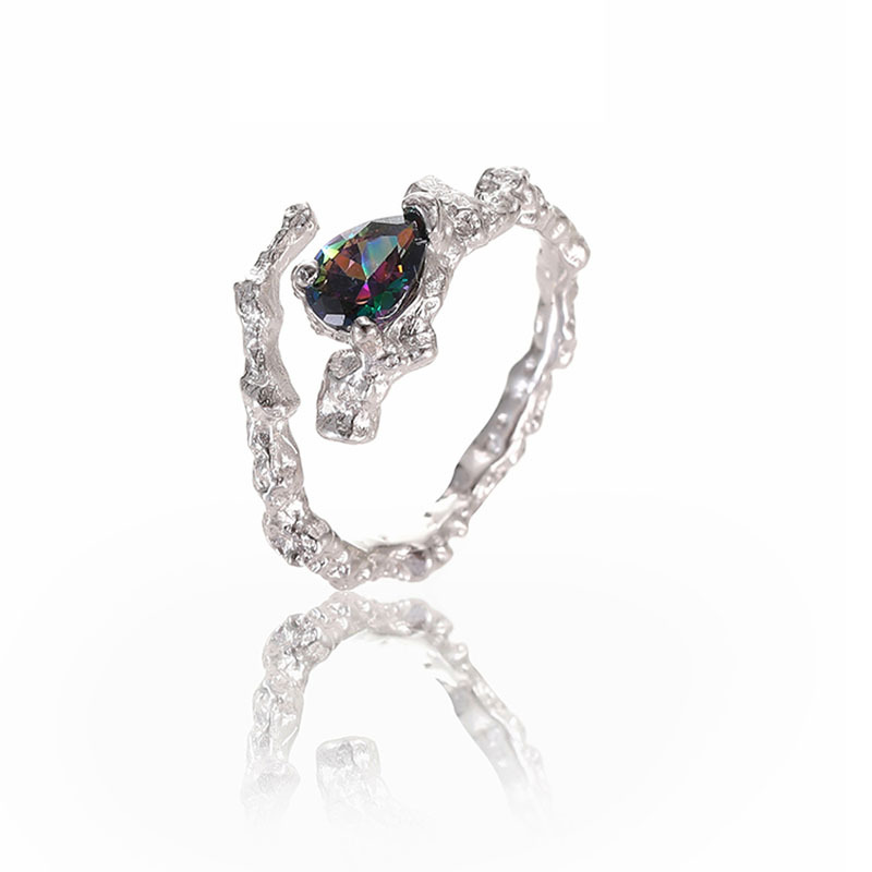 The ring has an adjustable opening for women, exuding a sense of high-end fashion and versatility. It features a niche, cold style and a unique, ins mint green food ring Item Picture