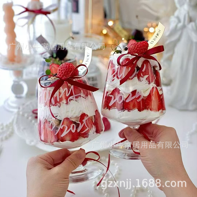 New Year's Eve brandy cup Romantic Strawberry season glass low-footed red wine glass Strawberry cake cup factory wholesale trapezoidal cup full figure