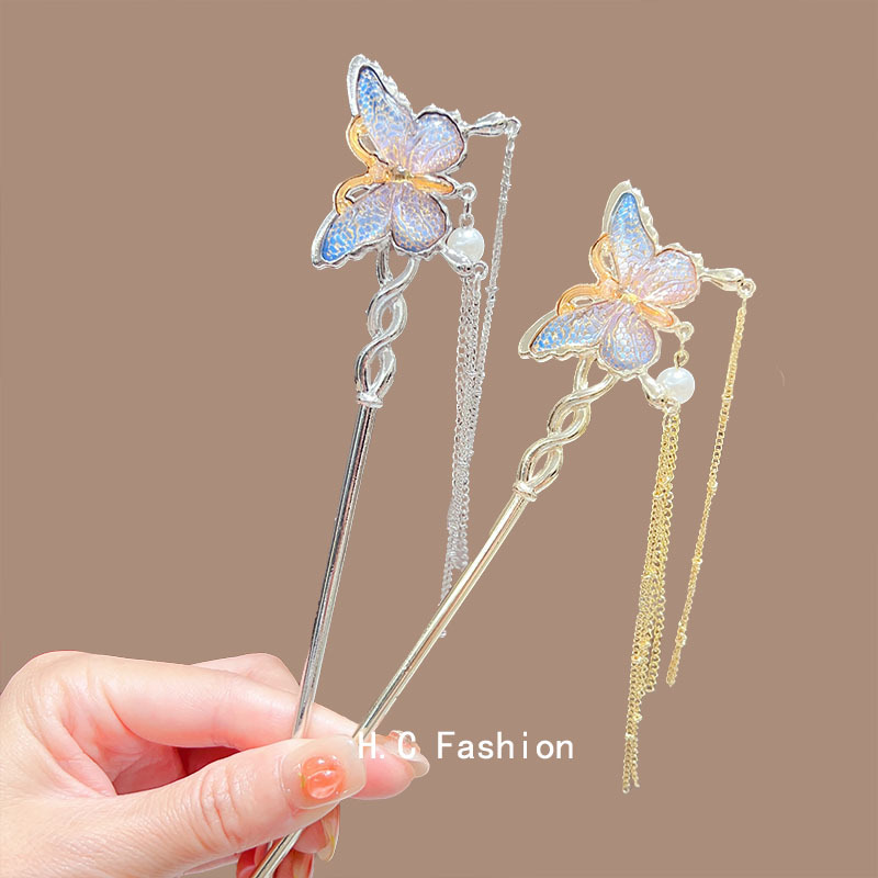 A super ethereal ancient-style butterfly tassel hairpin with a feminine and high-end feel, a new Chinese-style hairpin, a rocking hairpin, and a horse-faced skirt accessory Application Scenario