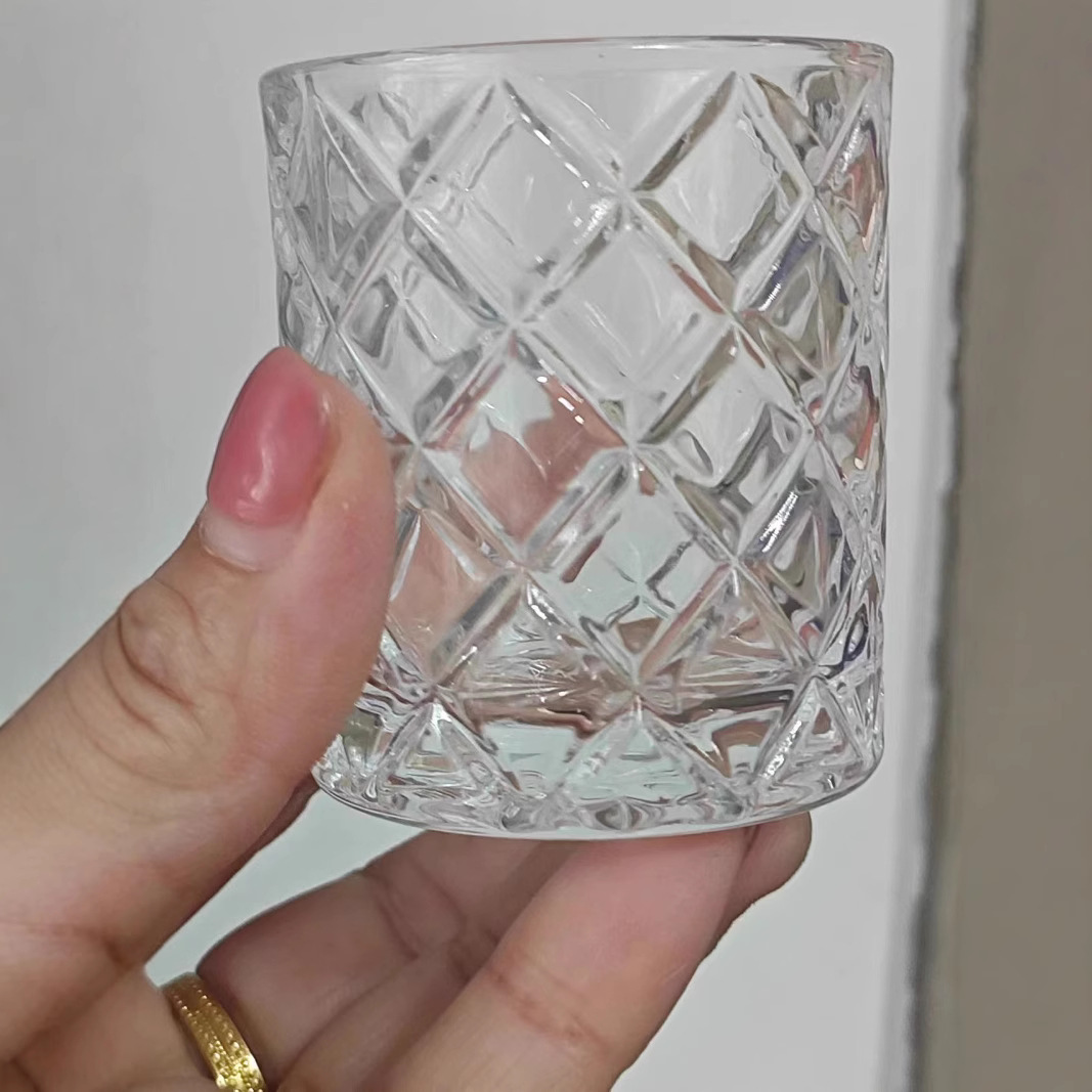 Wholesale of white spirit cups from manufacturers, household small wine cups, commercial small foreign wine cups, crystal glass spirits cups Application Scenario