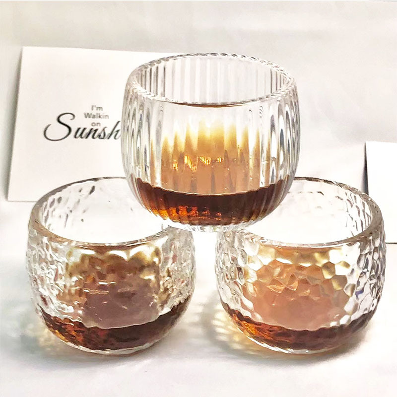 Wholesale of new thickened crystal glass small tea cups for men, high-end tea sets, personal single-cup tea cups and finger guards Application Scenario