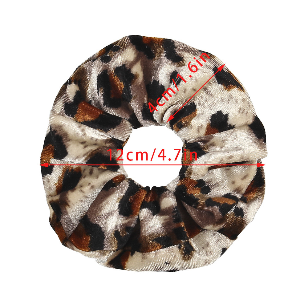 Qiyue Autumn and Winter Leopard Print Dot Velvet Large Intestine Ring Hair Ring for Women, elastic fabric ring hair accessory B249 Application Scenario