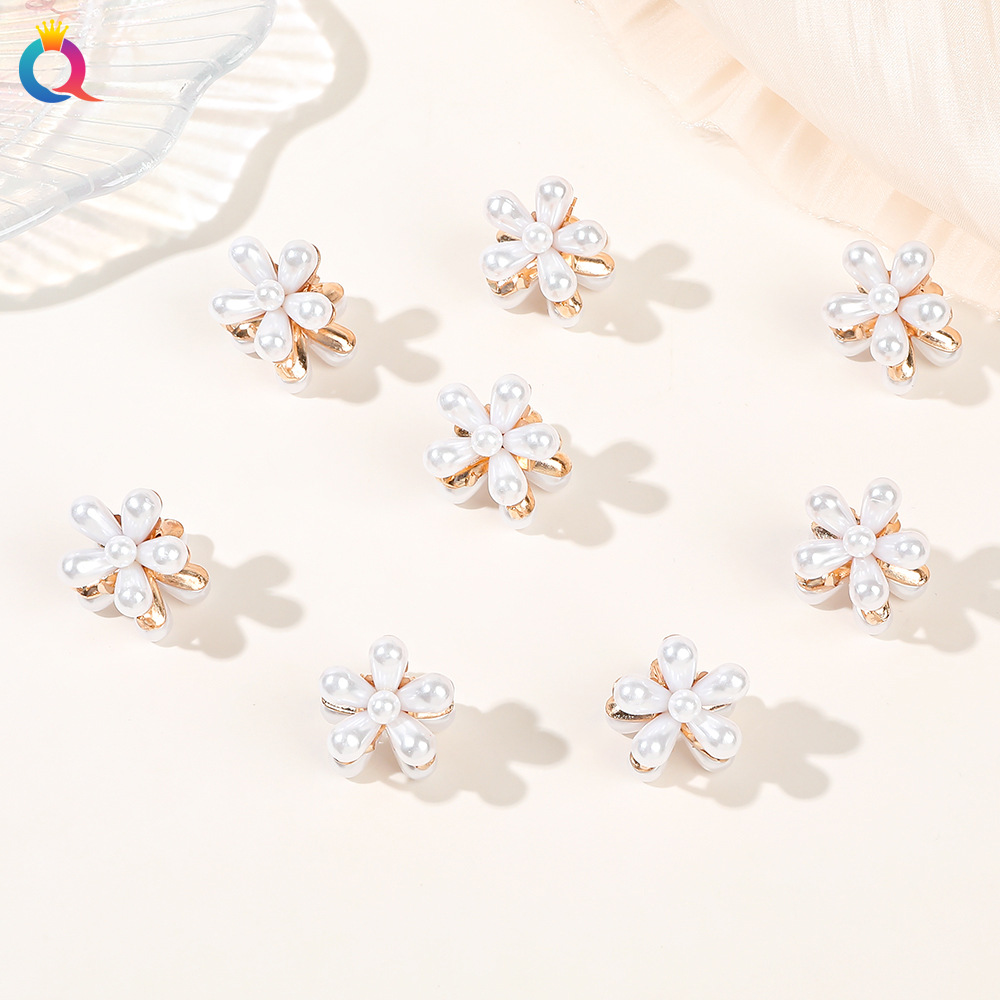 Wholesale of Qiyue's fresh and clean metal flower hair clippers, pearl hair clippers, children's bangs hair clippers and edge hair accessories full figure