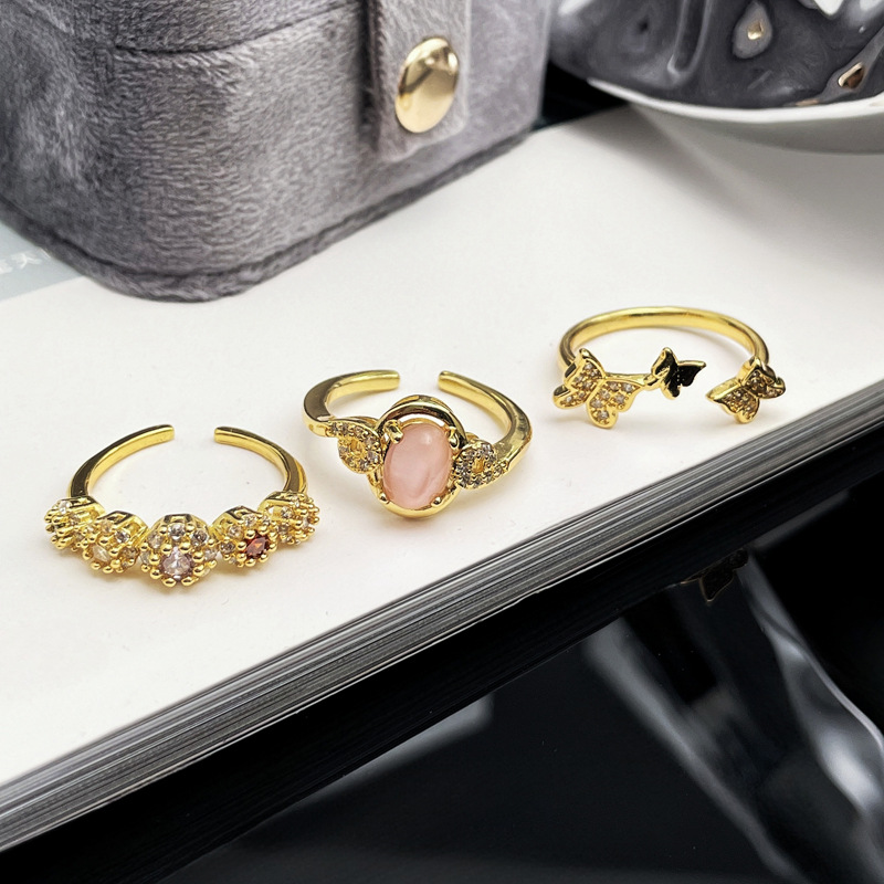 French gentle butterfly, light luxury and high-end open ring, women's Instagram, cold style, niche design sense, fashionable ring Application Scenario
