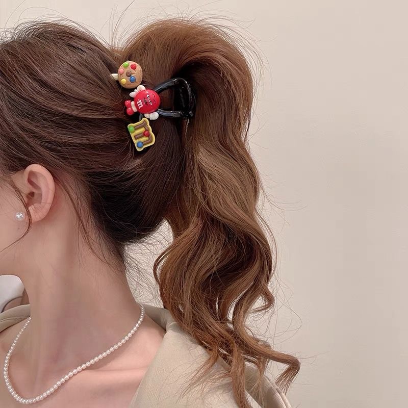 New cute cartoon high-end style hairpin at the back of the head with a shark clip, a sweet and trendy mid-sized half hairpin details Picture