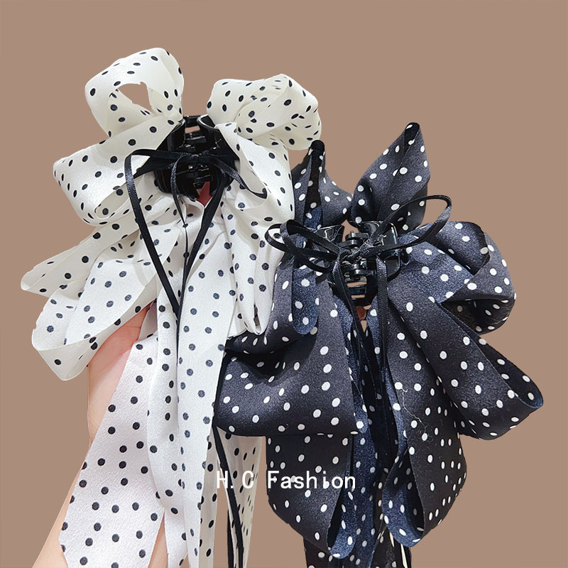 French retro black and white polka dot bow clip, elegant clip, hair clip, flowing ponytail clip, shark clip headwear for women details Picture
