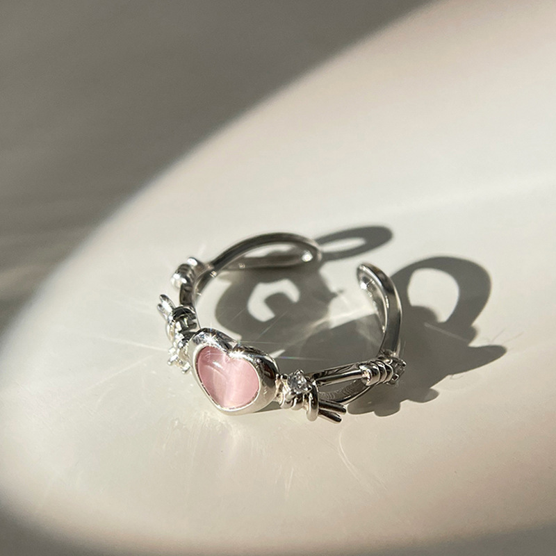 Thornbush pink heart-shaped ring for women, a sweet and cool style, fashionable and trendy, spicy girl open-mouth ring, 2023 new style details Picture