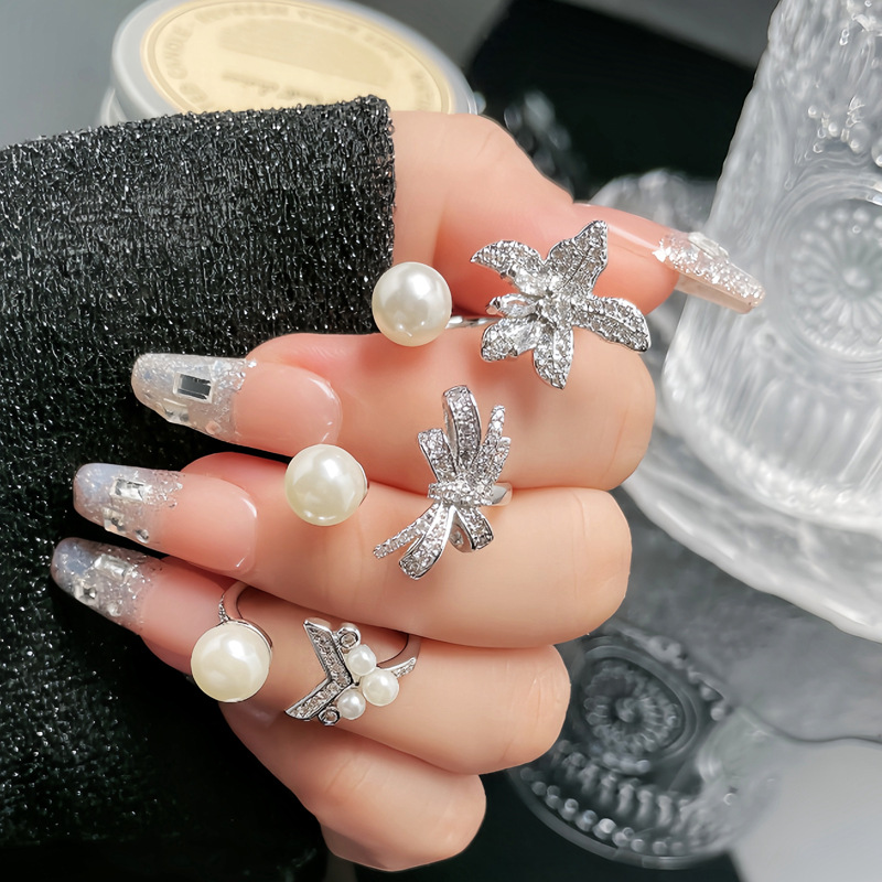 Exquisite French gentle flower pearl open ring for women's ins, cold style, niche, high-end, light luxury food ring details Picture