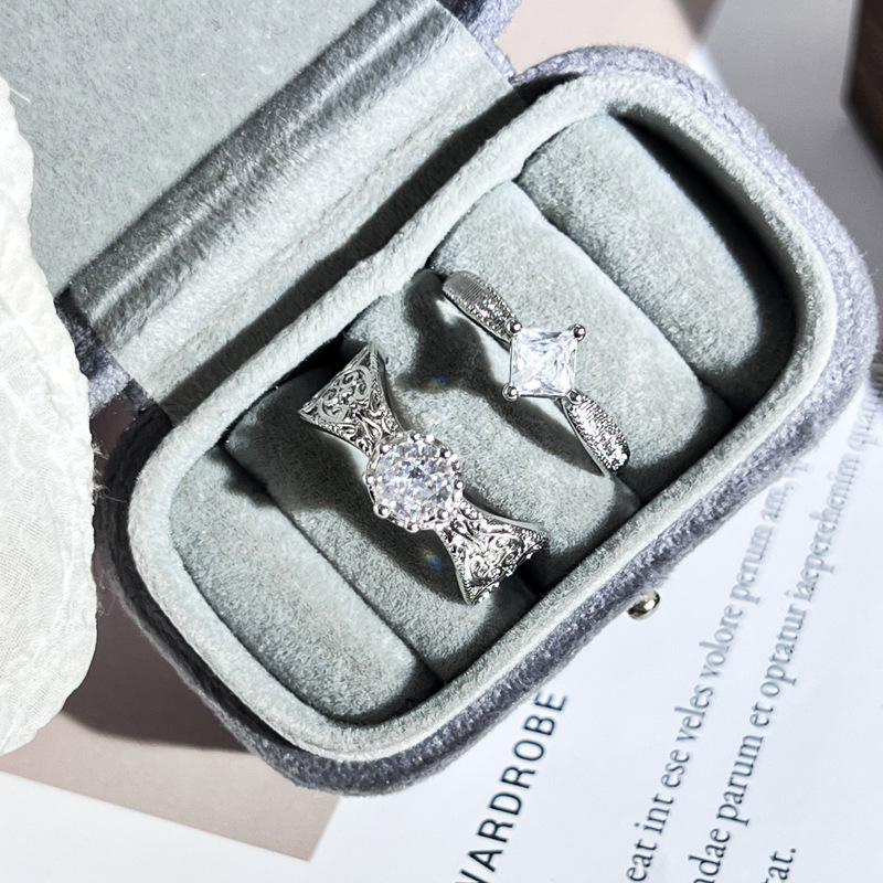 A new Chinese-style, niche Tang grass pattern, elegant open ring with a single diamond, a light luxury, fashionable, simple and individual ring Application Scenario