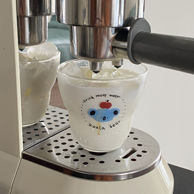 Niche and simple ins cartoon koala penguin glass cup, heat-resistant juice cup, coffee cup, couple 280ml Application Scenario