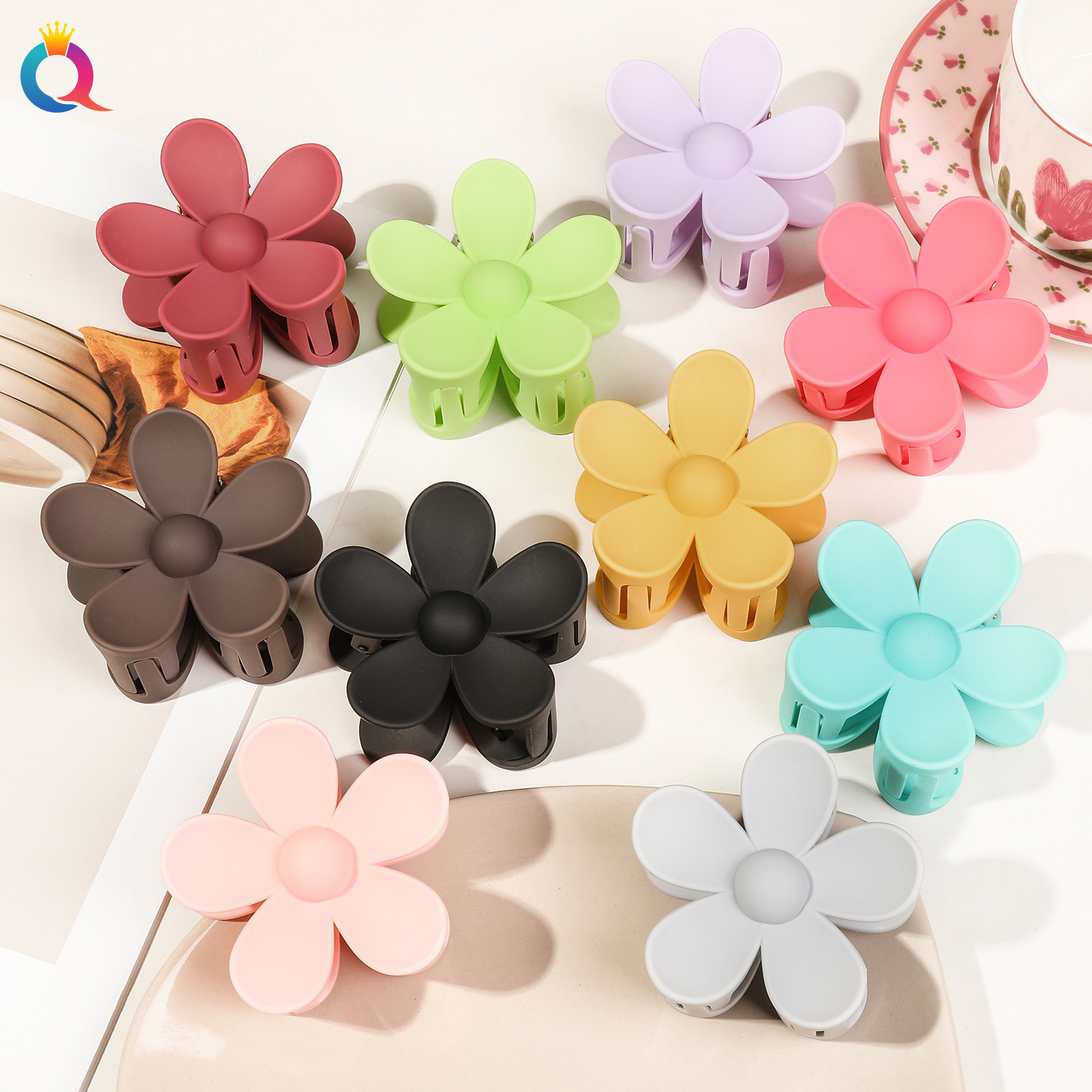 Qiyue Cross-border frosted seven-toothed hair clips, ponytail curls, hair grabbers, back of the head, shark clips, hair accessories wholesale details Picture