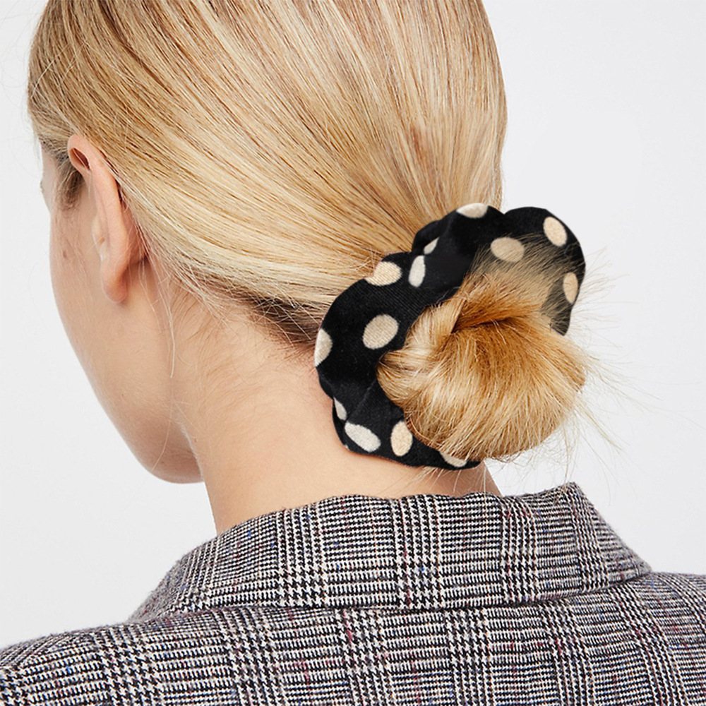 Qiyue Autumn and Winter Leopard Print Dot Velvet Large Intestine Ring Hair Ring for Women, elastic fabric ring hair accessory B249 details Picture
