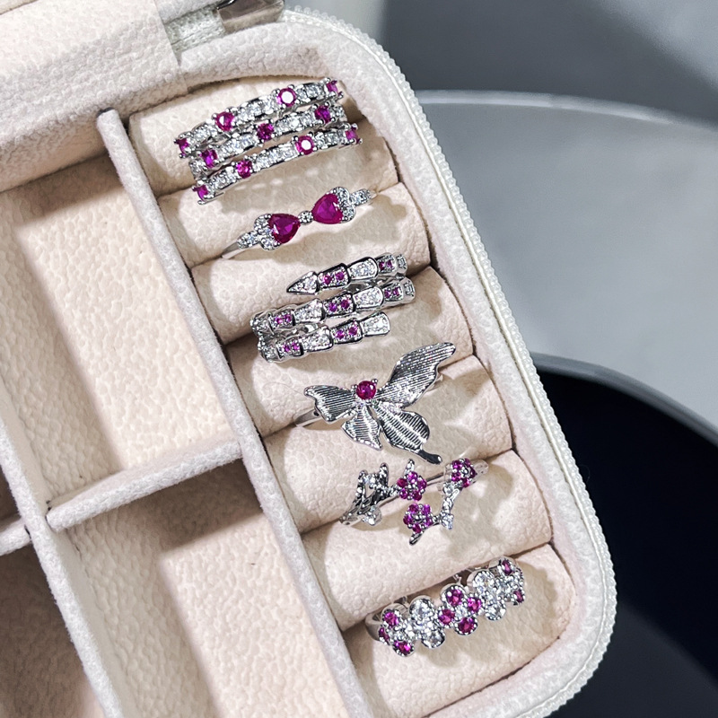 Old money's gentle style, rose red diamond light luxury ring, women's Instagram cold style, high-end quality, exquisite and niche ring Application Scenario