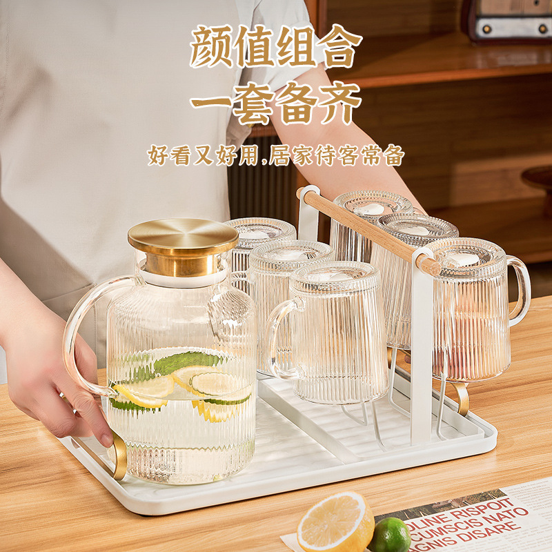High-end glass cups, drinking cups with handles, tea cups, water bottles, set for living room and family guests, modern and simple full figure
