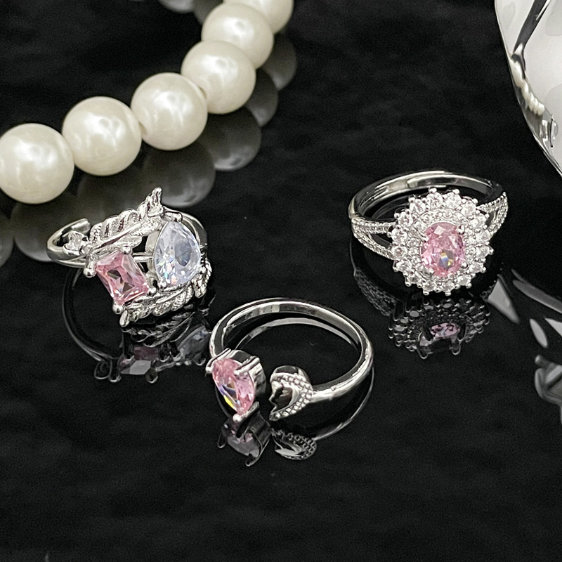 Sweet pink diamond irregular geometric full diamond open ring, a niche design for women, light luxury, versatile and elegant ring, sweet and cool Specification drawing