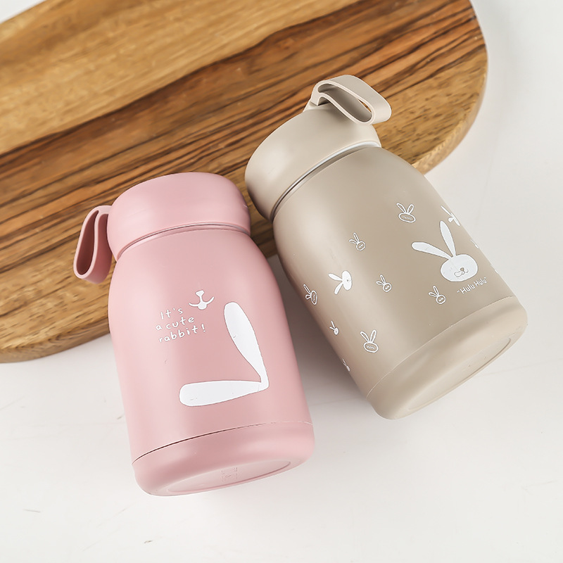 Mengmeng Cup, a popular online celebrity with a high level of appearance, is a glass cup, a department store cup, a portable gift, an advertisement for attracting traffic, and a water cup as a opening gift Specification drawing