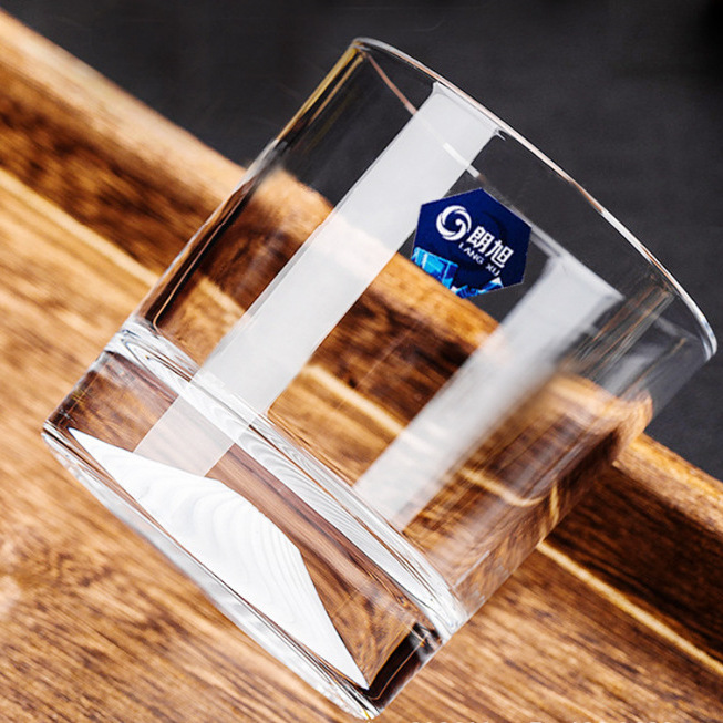 Wholesale of Langxu glass whisky cups, foreign wine glasses, creative word towers, and desert Fuji glass cups Application Scenario