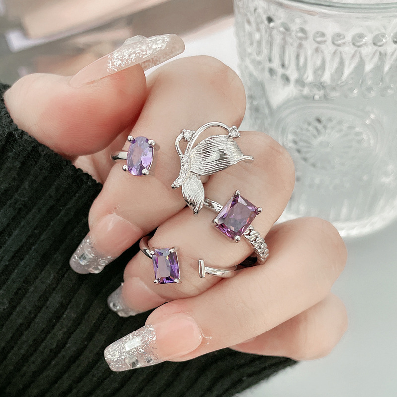 The 2024 new sweet and cute purple diamond butterfly opening ring is a trendy and versatile ring for women's fashionable commuting full figure