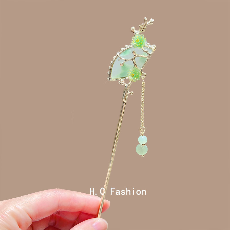 Ancient-style hairpins, new Chinese-style hairpins, simple, modern and high-end Hanfu hair accessories, fan-shaped coiled hair hairpins, hairpins for children Application Scenario