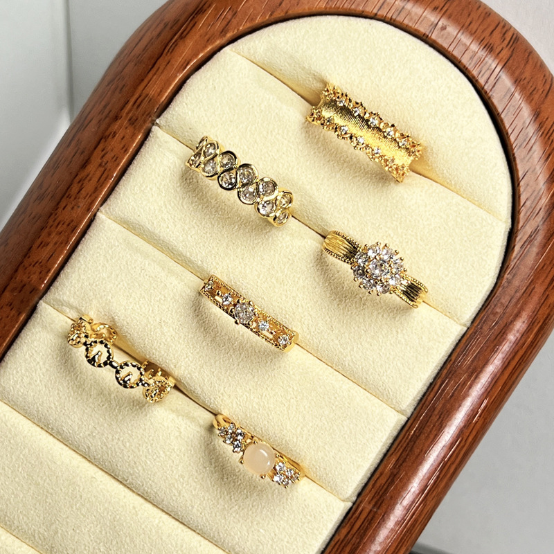 New mid-style brushed, diamond-encrusted, hollowed-out lace open ring for women, retro, light luxury, high-end, sweet and cool ring trend Application Scenario