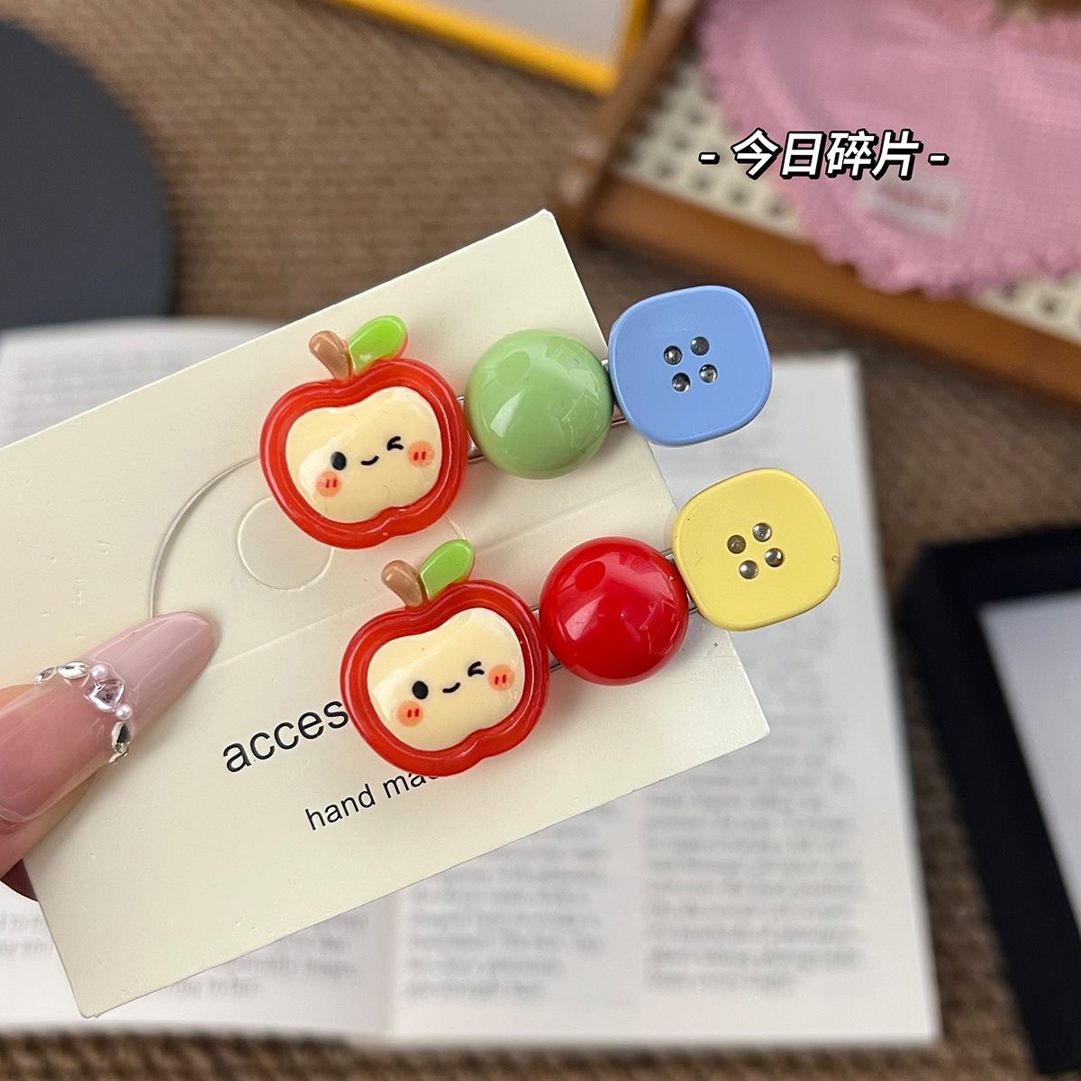 New Apple button hair clips for women, creative, cute and girlish style, bangs clips, side clips, and ins cartoon hair clips details Picture