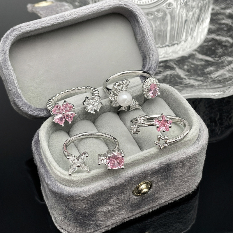 A light luxury sweet and cool pink diamond heart-shaped flower star geometric opening ring, a delicate and fashionable female niche cold style ring Specification drawing