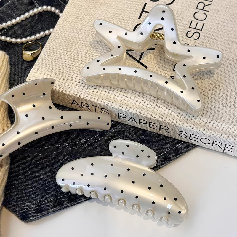 French black and white polka dot large hairpin for the back of the head, a new high-end hairpin for women, a stylish shark hairpin accessory Application Scenario