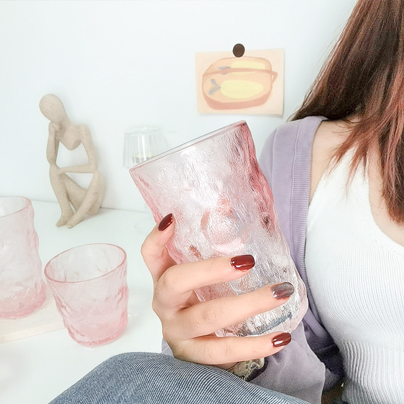 New ins glacier pattern glass cups, pink and girlish, high appearance level, bark pattern cups, water cups, juice cups and coffee cups full figure