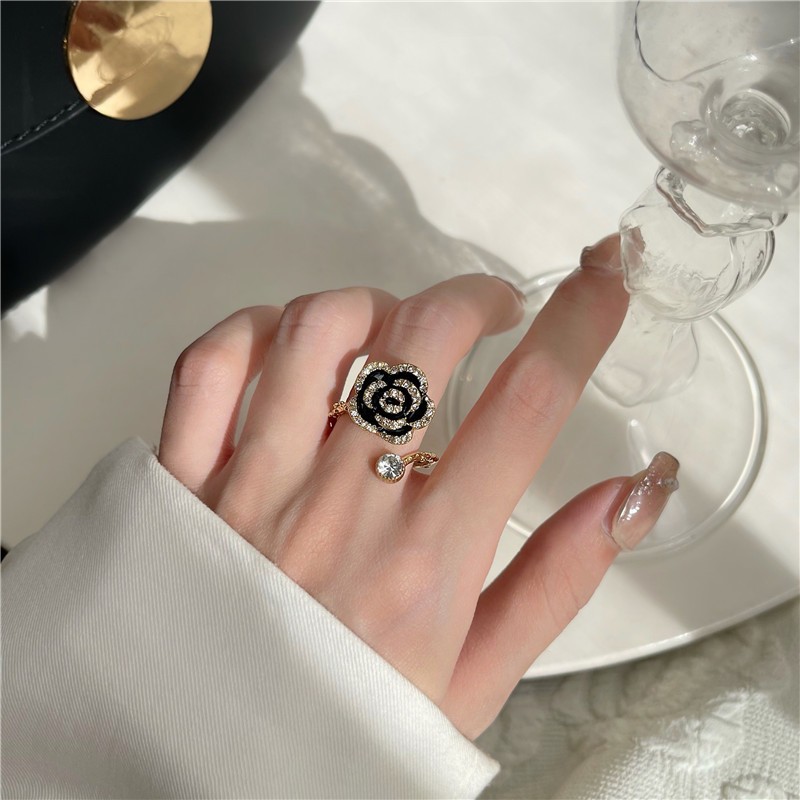 The ring is a trendy and unique design on Instagram for women. It features a sweet and cool rose index finger ring with a cold style and a high-end feel details Picture