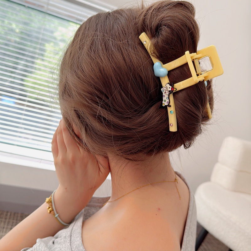 Cute cartoon hair accessory, puppy shark clip, large plate hair clip, high-end hair grip at the back of the head, internet-famous girl grab clip details Picture