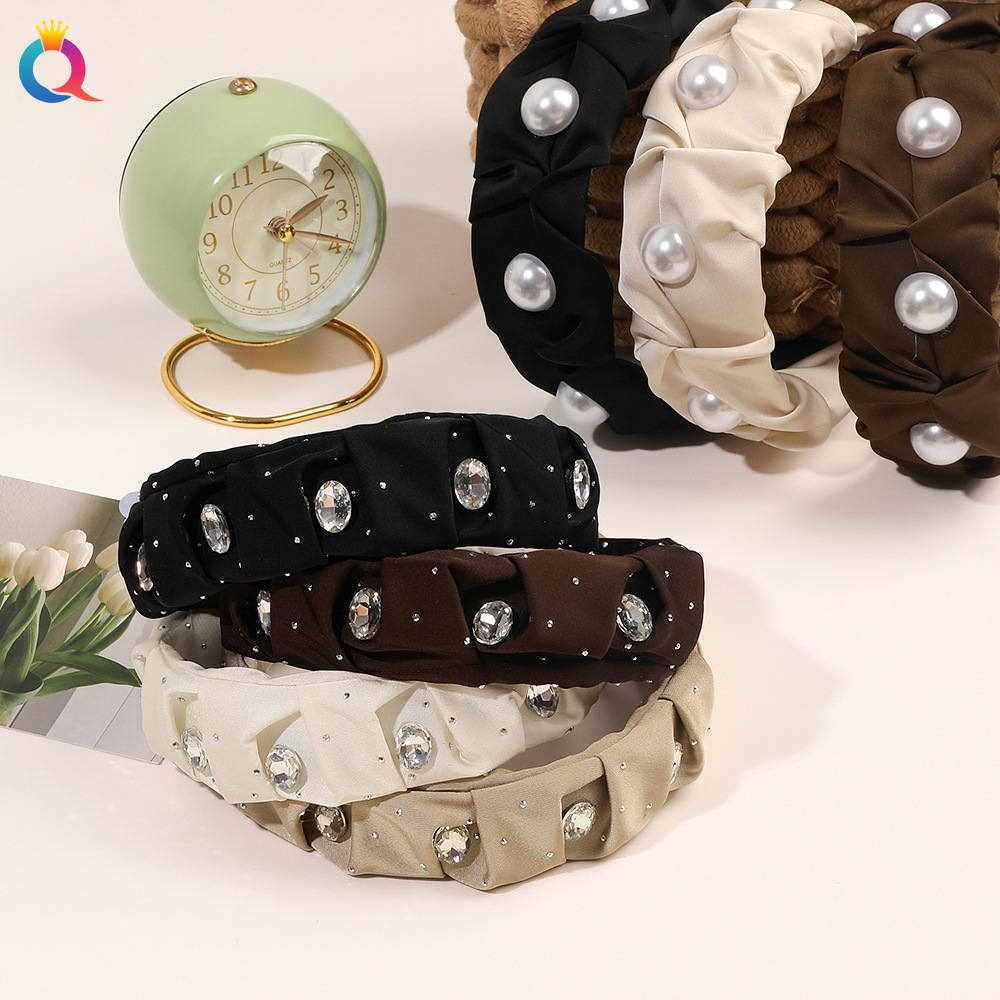 Wholesale of Qiyue European and American pearl hair bands, height-increasing pleated rhinestone wide edge hair hole and high top headband, high-end hair accessories full figure