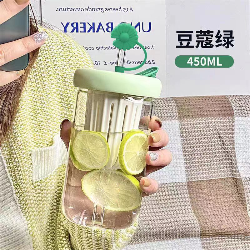 High-appearation-level lemon tea cup, creative straw cup, office tea-water separation flower tea cup, cold brew transparent glass cup Application Scenario