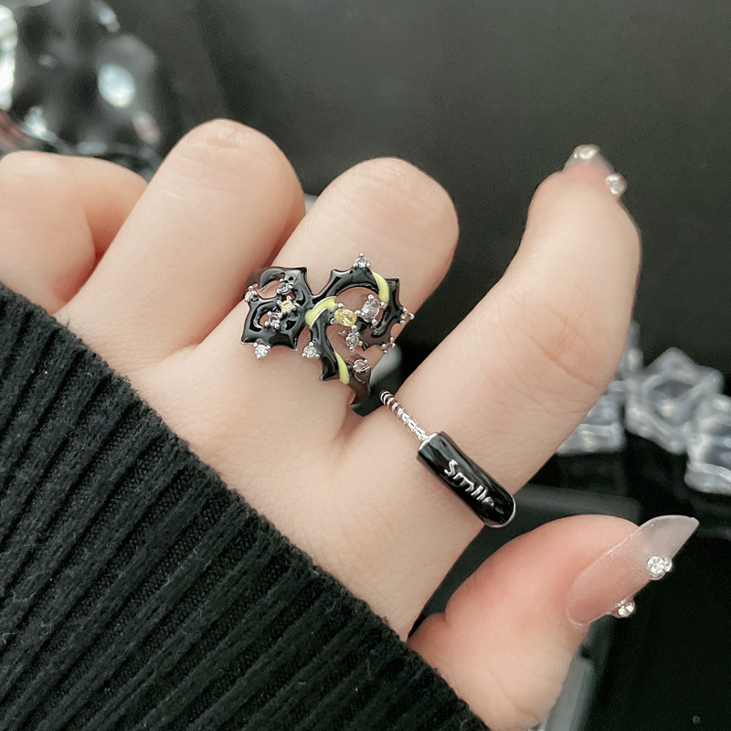 Sweet, cool, dark, fashionable, simple letter drip glaze open ring for women, thorny, unique and niche design, cold style ring full figure