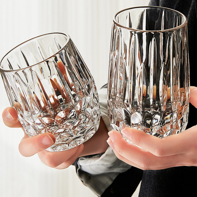 Hexagonal transparent water cups, rhombic glass cups, household beverage water cups, juice beer mugs, bars full figure