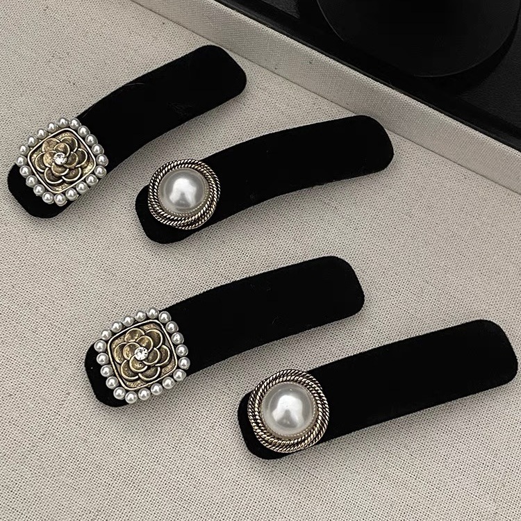 French camellia pearl velvet hairpin, feminine retro bangs clip, spring and summer side clip, new hairpin and hair accessory Specification drawing
