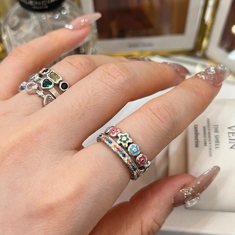 Sweet and cool color diamond heart-shaped smiling face flower opening ring, niche design, unique and fashionable, cool style index finger ring Specification drawing