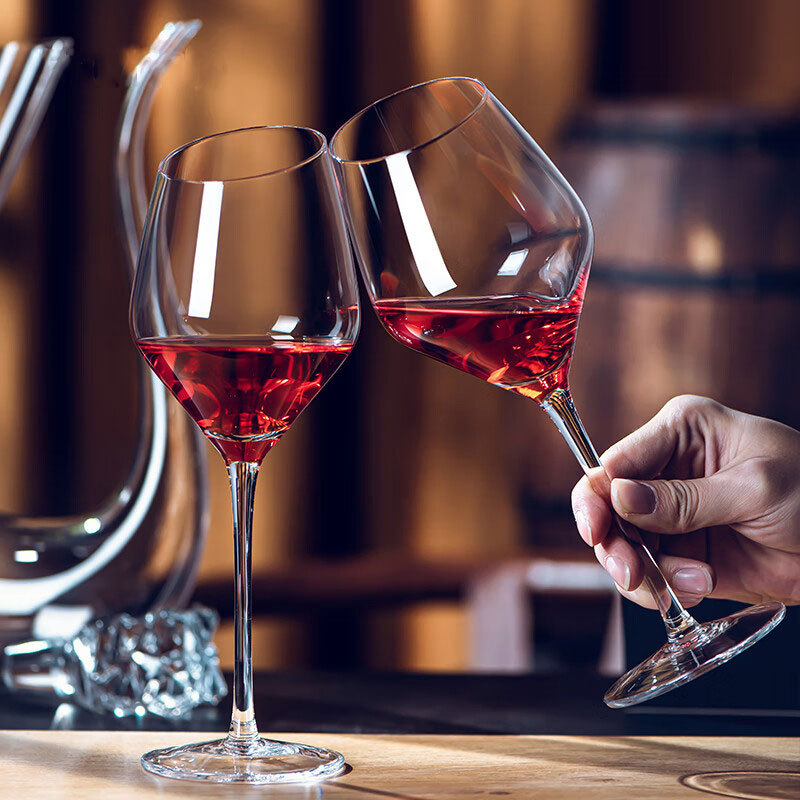 Creative beveled Burgundy wine glasses, high-end crystal glass goblets for home use, commercial wine glasses for hotels Specification drawing