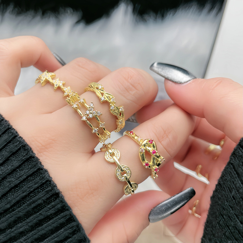 Simple golden butterfly, niche geometric, versatile and high-end ring, adjustable on Instagram, personalized and versatile index finger ring for women Specification drawing