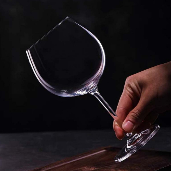 Glass highball glass, large-bellied red wine glass, European wine glass, Thai gin and tonic cocktail glass, red wine glass Specification drawing