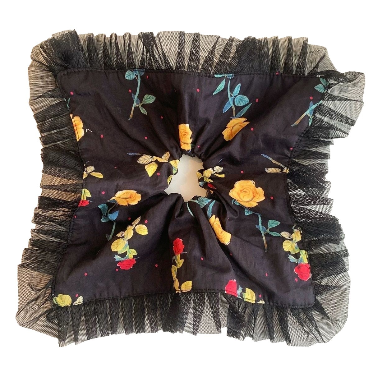 Rose-flowered lace square scarf, large intestine hair tie, high-end feminine charm, large square hair tie, Korean-style headwear Item Picture