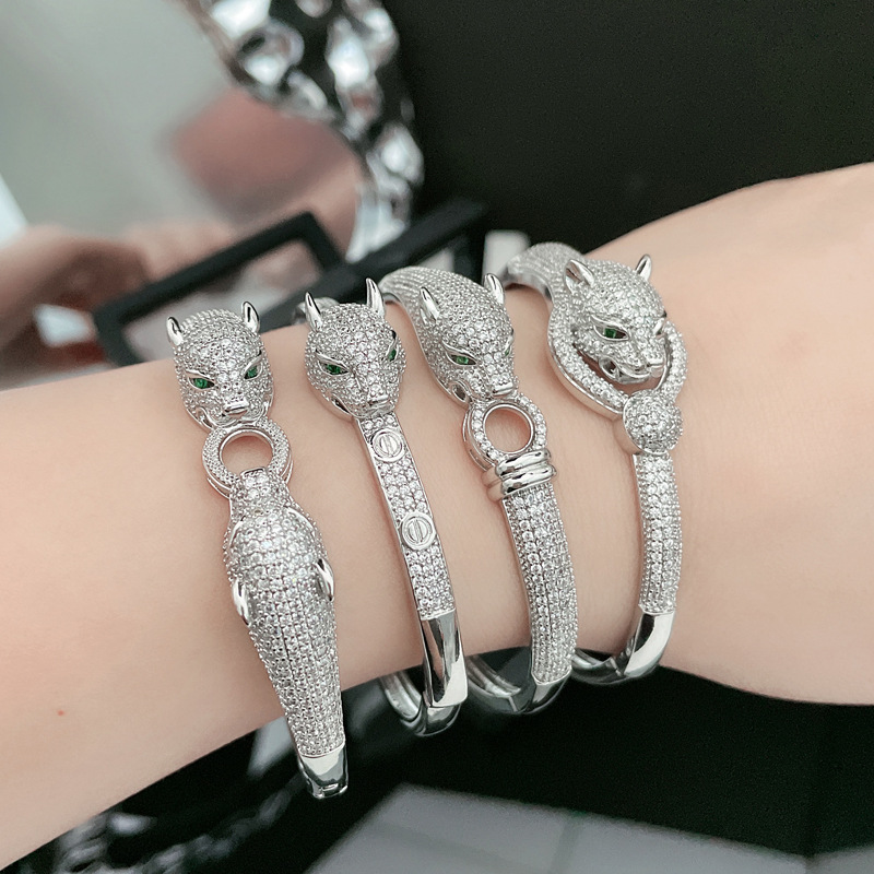 Cross-border European and American bracelet, green-eyed full diamond leopard micro-inlaid open bracelet, women's trendy fashion, light luxury, exquisite heavy industry jewelry full figure