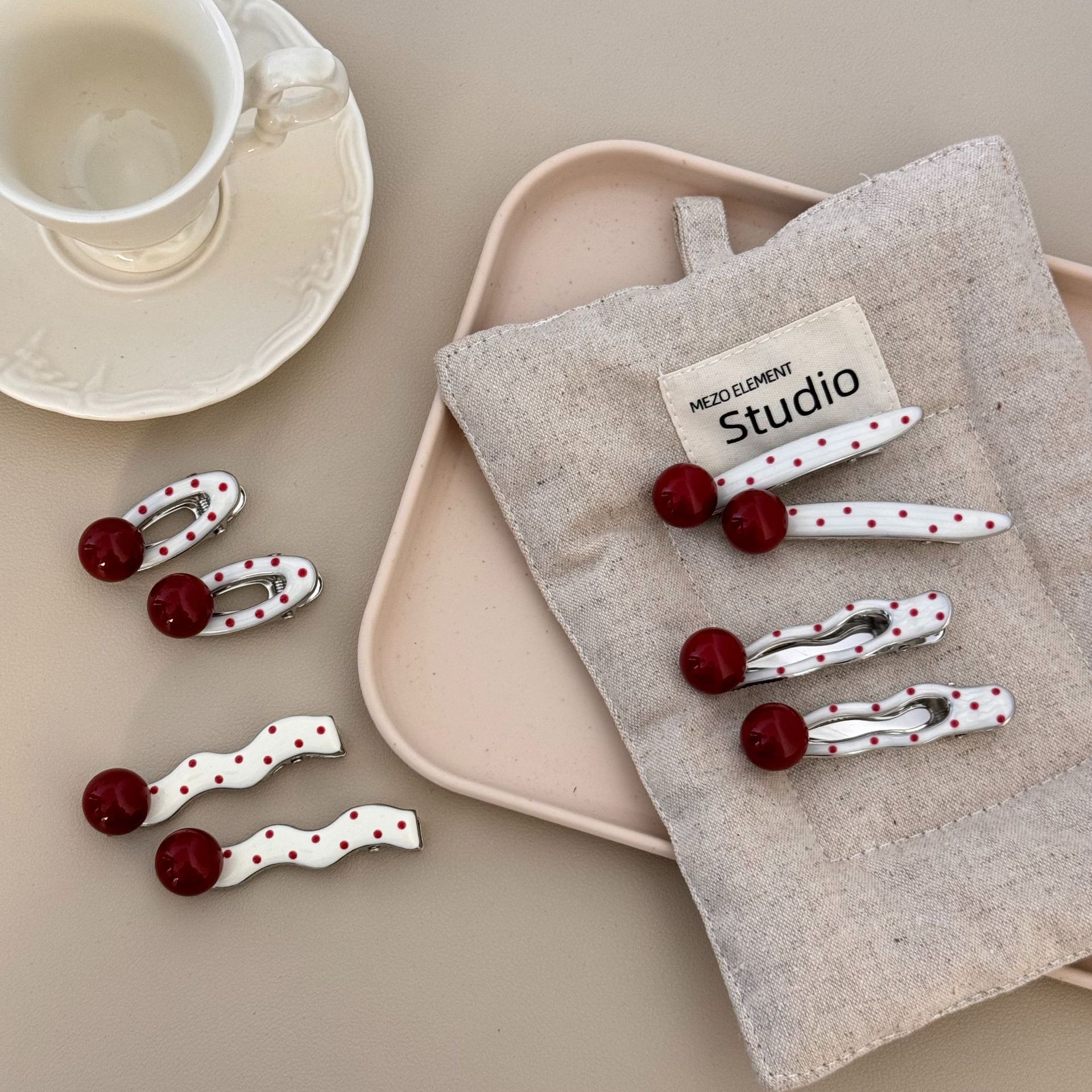 Ankora red polka dot pearl duckbill clip sweet and cute girl's hair accessory, a new versatile style for whitening bangs full figure