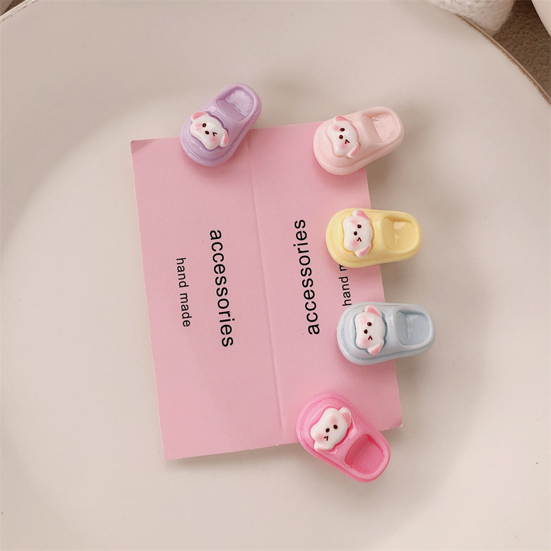 Cute cartoon slippers, small hair clips, children, girls, students, bangs clips, side clips, ponytail clips, baby hair clips Application Scenario