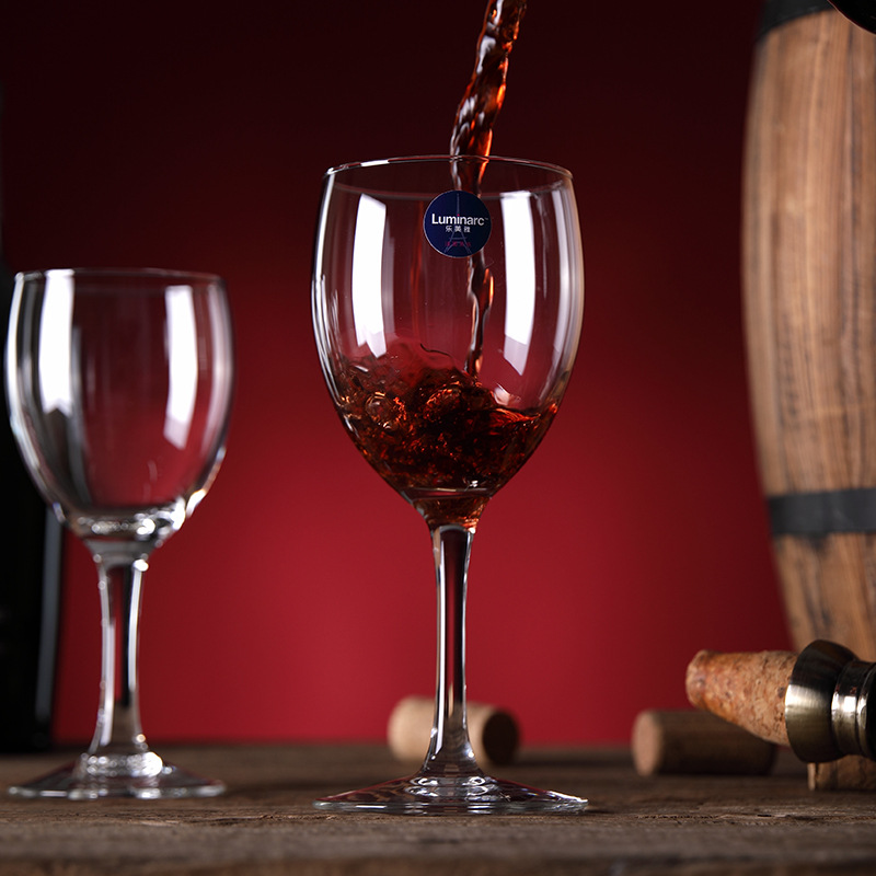 Lemeiya red wine cups, home glass cups, European wine glasses, wine set, creative small wine glasses, tall glasses Application Scenario