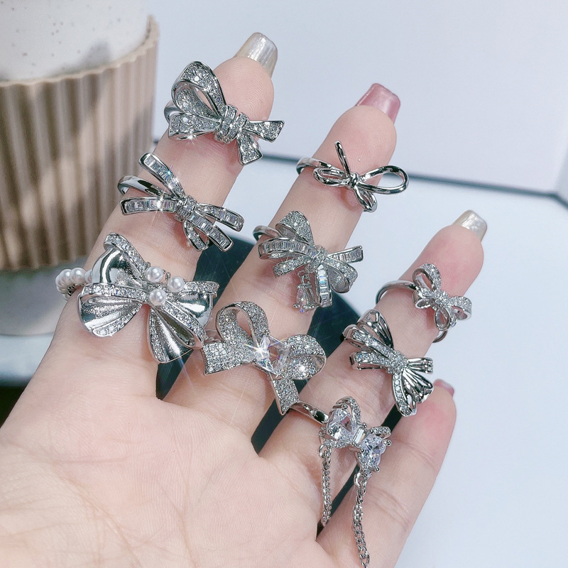A light luxury and high-end bow, full diamond zircon open ring, sweet, cool, exquisite and fashionable ring, autumn and winter accessory full figure